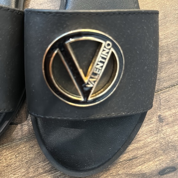 LAST CALL! NWT! Valentino Sandals - Picture 2 of 4